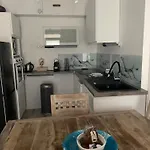 3 pieces avec terrasse entre plage et centre ville